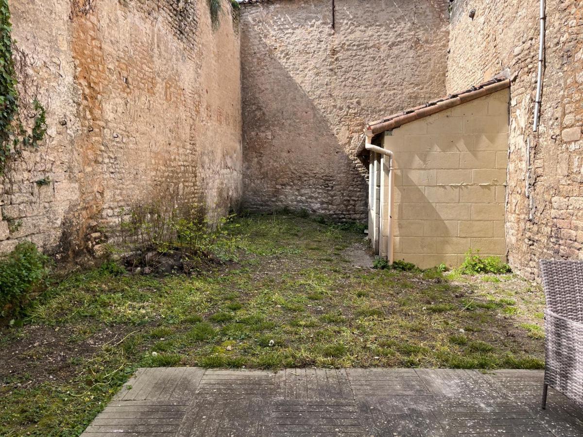 Appartement Renove - Wifi - Jardin - Centre De Niort Extérieur photo